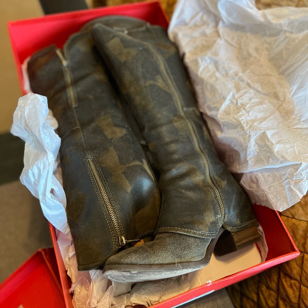 Donald Pliner olive green riding boot